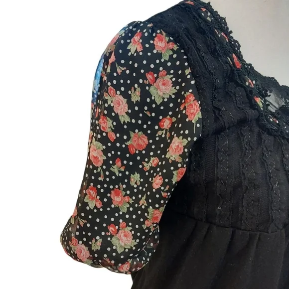 Axes Femme - Floral Ribbon Top - Picture 5 of 7